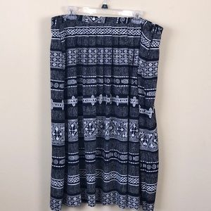 Alfred Dunner Black & White Lightweight Pleated Skirt - Size 14